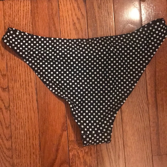 NWOT B/W polka dot bikini💕 - Picture 4 of 7